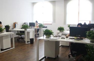 現代辦公家具的風格表現包括哪些方面？